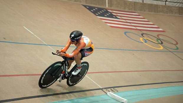 evie-stevens-cylcing-record-holder-960.jpg